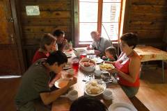 1085217_303096349828001_438389931_o_303096349828001